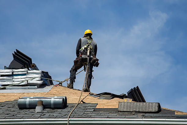 Professional Roofing technician working in Galesburg, IL